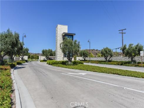 71  Einstein   Way, Irvine, CA