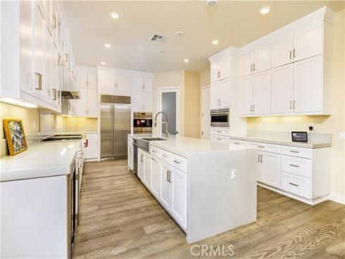 71  Einstein   Way, Irvine, CA