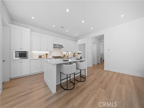 114 eversedge , Irvine, CA