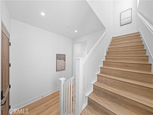 114 eversedge , Irvine, CA