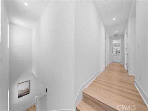 114 eversedge , Irvine, CA