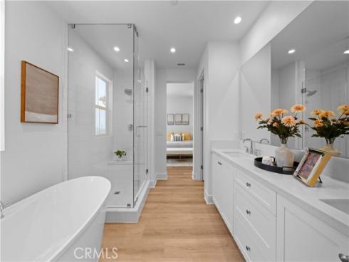 114 eversedge , Irvine, CA