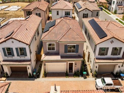 114 eversedge , Irvine, CA