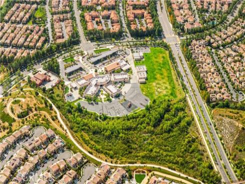 114 eversedge , Irvine, CA