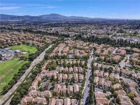 11 Santa Cruz Aisle , Irvine, CA