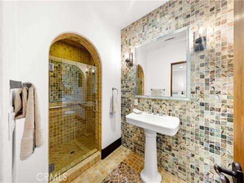 20  Cactus  , Irvine, CA