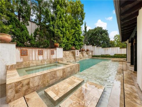 20  Cactus  , Irvine, CA