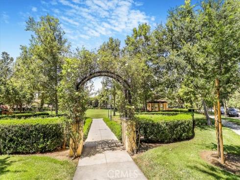 32  Perennial  , Irvine, CA