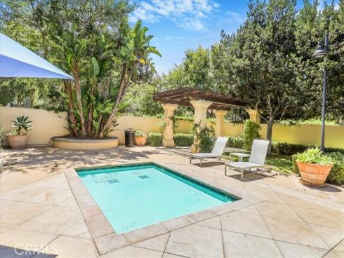 32  Perennial  , Irvine, CA