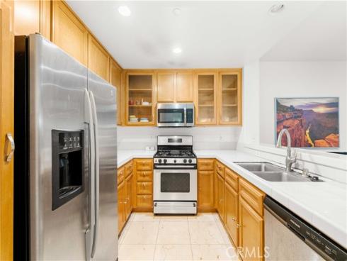 32  Perennial  , Irvine, CA