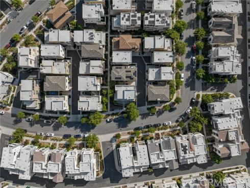 148  Stage  , Irvine, CA