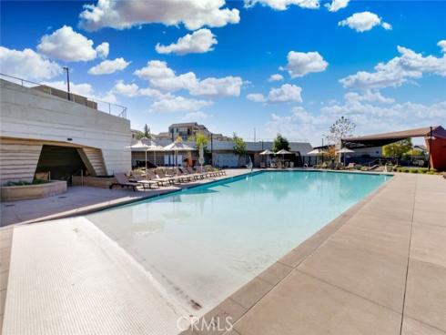 484  Chorus  , Irvine, CA