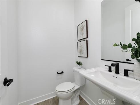 484  Chorus  , Irvine, CA