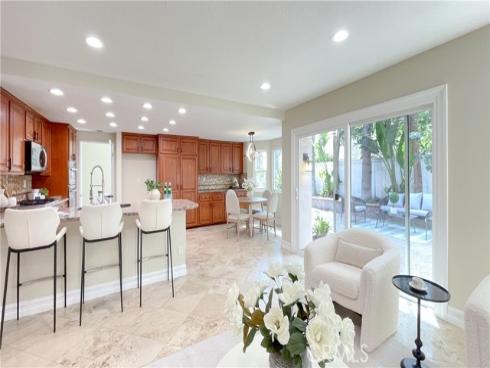 4 Salerno , Irvine, CA