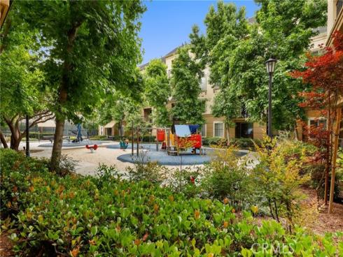 3125 Watermarke Place, Irvine, CA