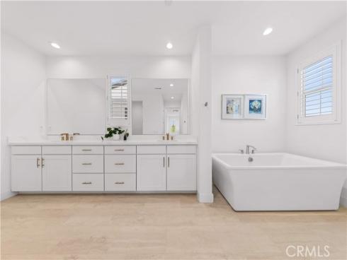 112 Sentosa , Irvine, CA