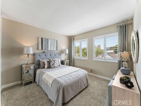 77 Fallingstar , Irvine, CA