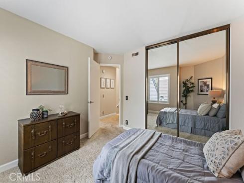 77 Fallingstar , Irvine, CA