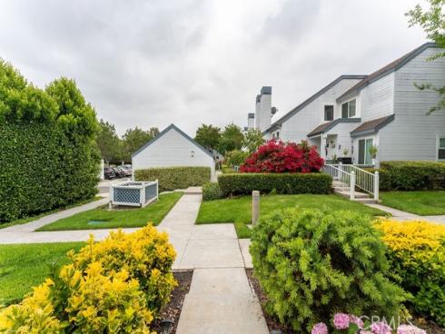 77 Fallingstar , Irvine, CA