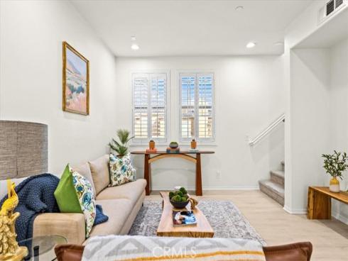 35 Cienega , Irvine, CA