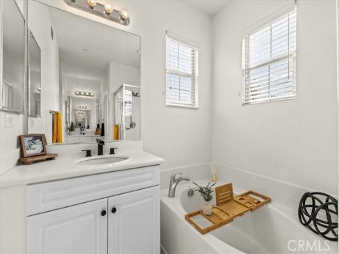 35 Cienega , Irvine, CA