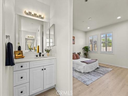 35 Cienega , Irvine, CA