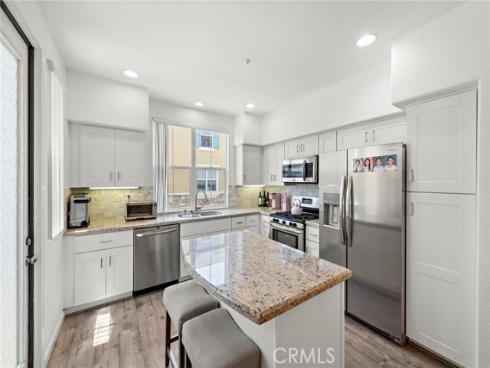 206 Terra Bella , Irvine, CA