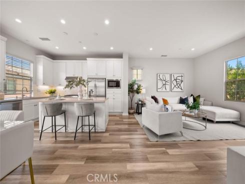 206  Milky Way  , Irvine, CA