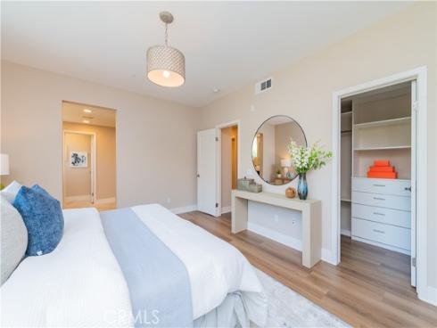 312 Rockefeller , Irvine, CA