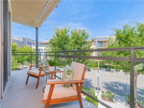 312 Rockefeller , Irvine, CA