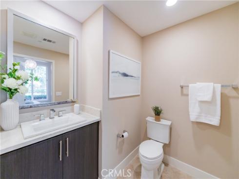 312 Rockefeller , Irvine, CA