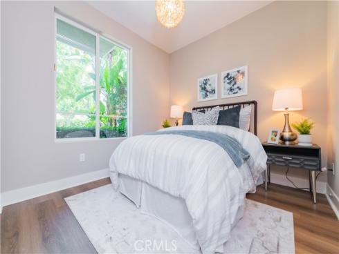 312 Rockefeller , Irvine, CA