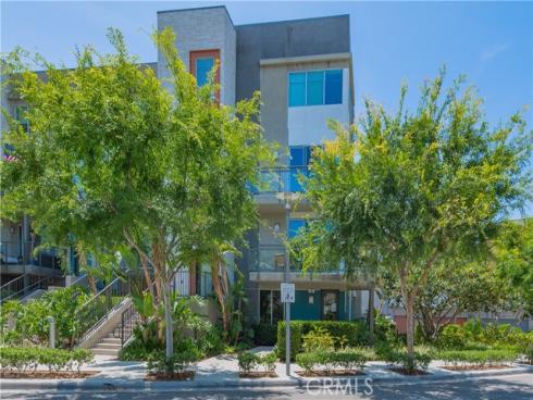 312  Rockefeller  , Irvine, CA