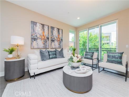 312 Rockefeller , Irvine, CA