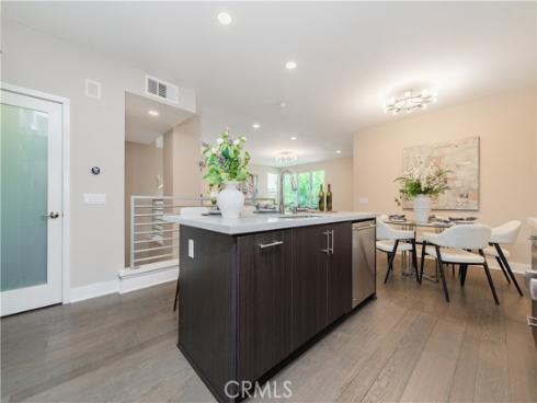 312 Rockefeller , Irvine, CA