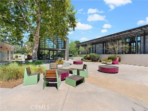 542 Cultivate , Irvine, CA