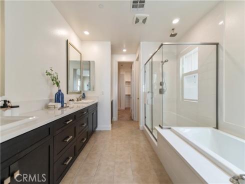 158 Scale , Irvine, CA