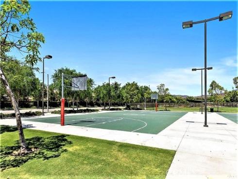 176 Overbrook , Irvine, CA