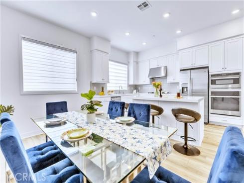 132 Abacus , Irvine, CA