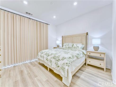 132 Abacus , Irvine, CA