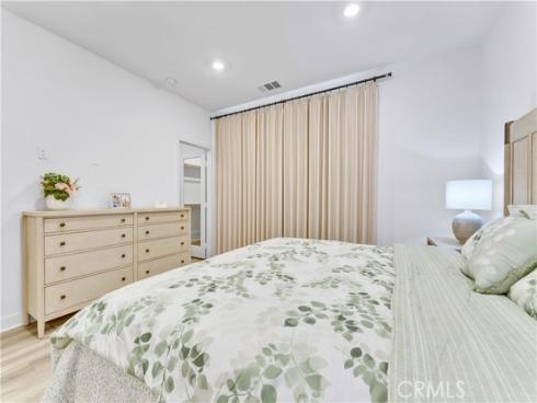 132 Abacus , Irvine, CA