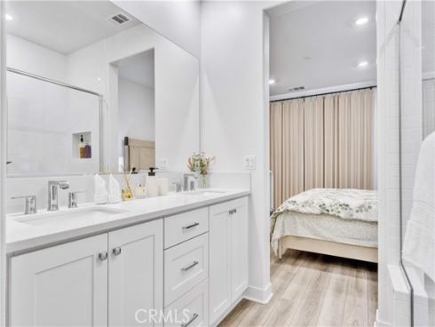 132 Abacus , Irvine, CA