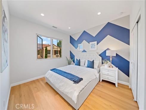 89 Overbrook , Irvine, CA