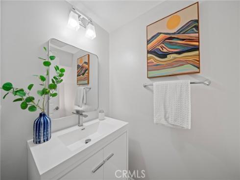 89 Overbrook , Irvine, CA