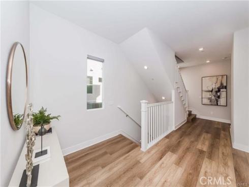 105 Chorus , Irvine, CA