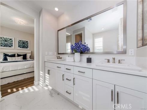 105 Chorus , Irvine, CA