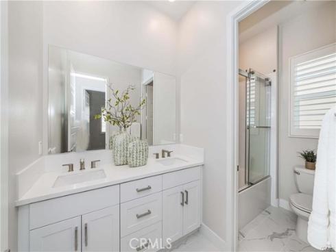 105 Chorus , Irvine, CA