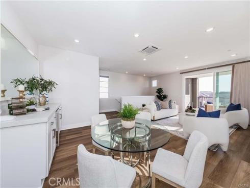 105 Chorus , Irvine, CA