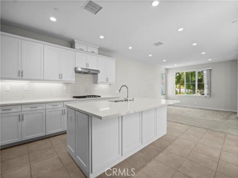 163 Stage , Irvine, CA