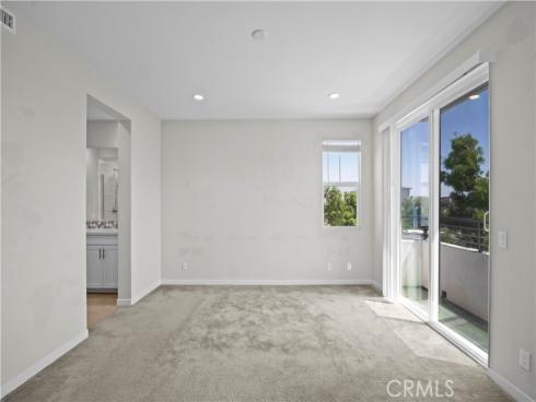 163 Stage , Irvine, CA